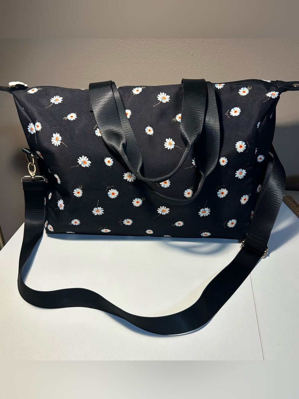 ALICE & OLIVIA Weekender Daisy Print Canvas Duffle Bag